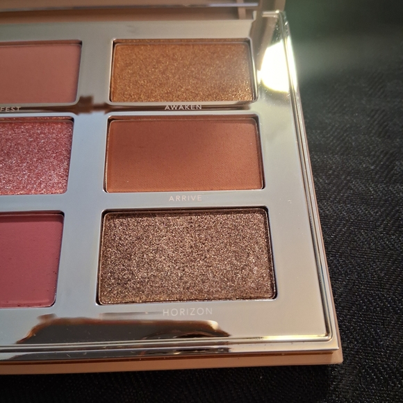 Radiant Glow Shimmer Future's So Bright Eyeshadow Palette by COMPLEX CULTURE - Picture 6 of 6